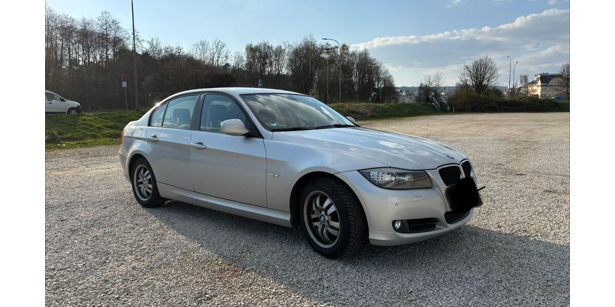 BMW 320 114.000 km 9.999 &euro; Oberursel 61440