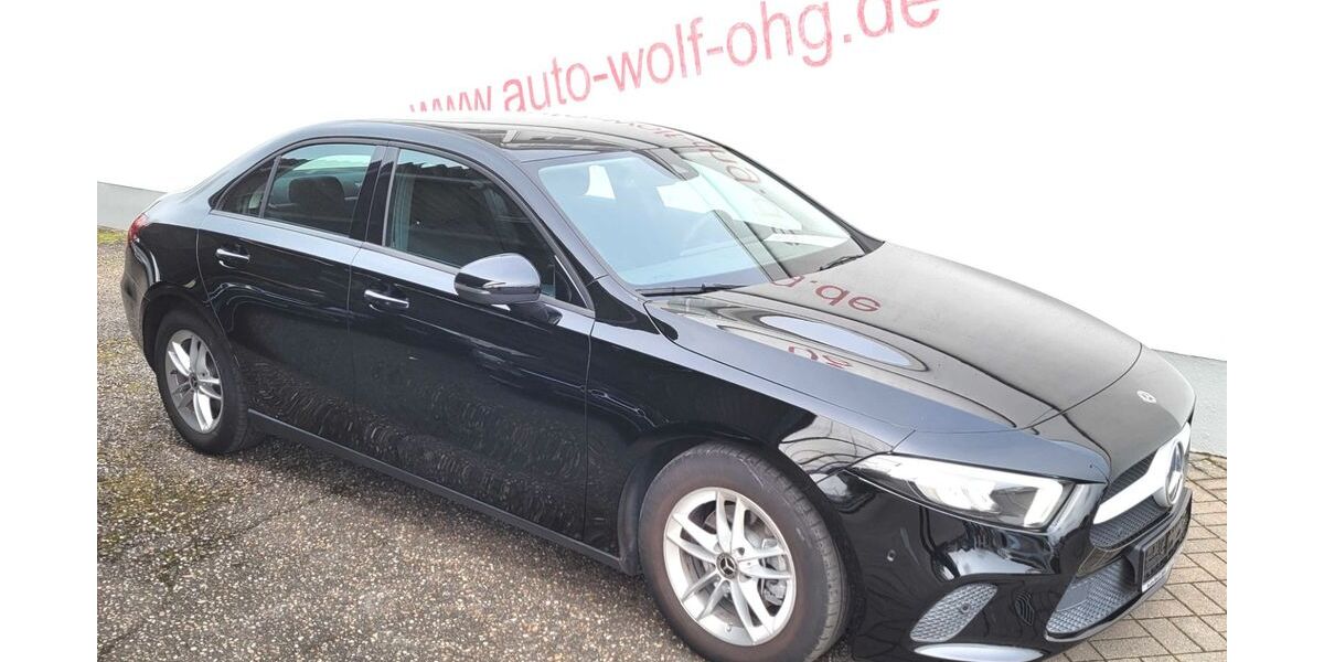 Mercedes-Benz A 180 73.648 km 22.780 &euro; Offenbach 63071