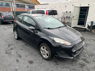 Ford Fiesta 121.437 km 5.900 &euro; Hanau 63452