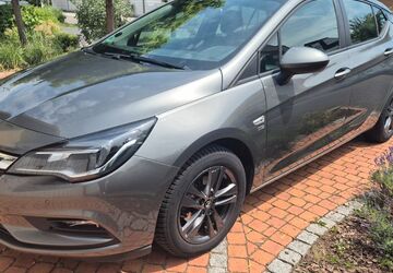 Opel Astra 98.000 km 9.250 &euro; Hanau 63456