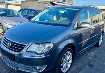 VW Touran 271.500 km 4.890 &euro; Maintal 63477