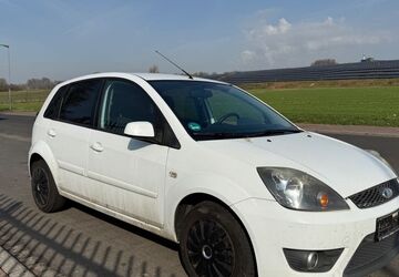 Ford Fiesta 208.100 km 2.900 &euro; Hanau 63452