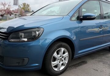 VW Touran 172.432 km 5.999 &euro; Frankfurt am Main 60386