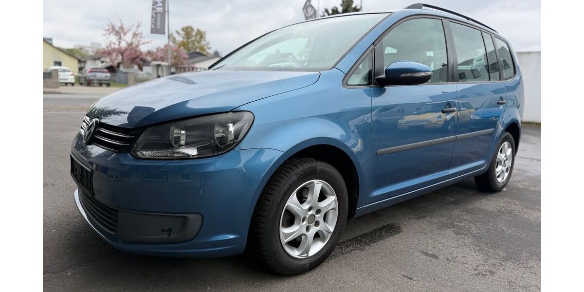 VW Touran 172.432 km 5.999 &euro; Frankfurt am Main 60386