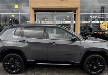 Jeep Compass 17.463 km 28.490 &euro; Aschaffenburg 63741