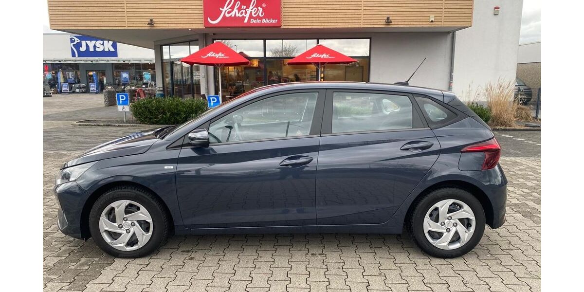 Hyundai i20 17.050 km 13.999 &euro; Gründau 63584