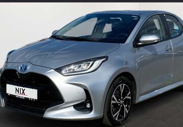 Toyota Yaris 33.270 km 19.890 &euro; Offenbach 63071