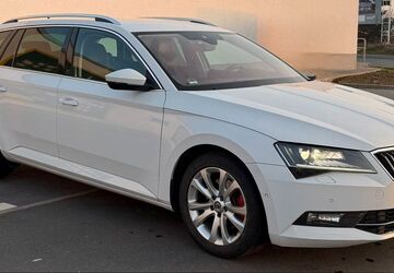 Skoda Superb 256.747 km 9.900 &euro; Großostheim 63762