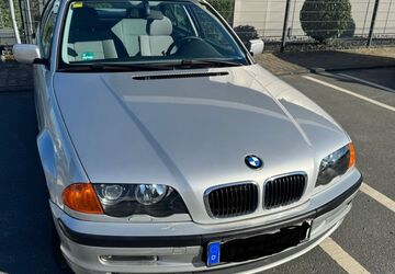 BMW 318 135.000 km 5.500 &euro; Frankfurt am Main 65931