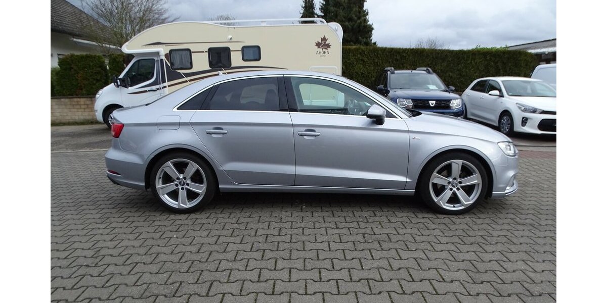 Audi A3 35 2,0l TDI S-Line Paket, Navi, Klimaauto., PDC 123.848 km 15.990 &euro; Rodgau 63110