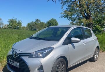 Toyota Yaris 27.000 km 11.500 &euro; Oberursel 61440