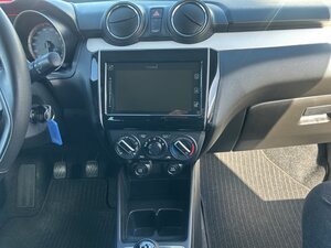 Suzuki Swift Comfort Hybrid*Tempomat*LED*TWW*Apple*Cam* 46.400 km 14.980 &euro; Nidderau 61130