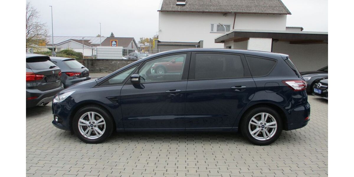 Ford S-Max 131.847 km 14.799 &euro; Babenhausen 64832