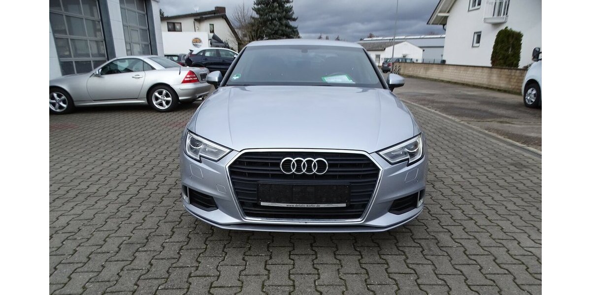 Audi A3 35 2,0l TDI S-Line Paket, Navi, Klimaauto., PDC 123.848 km 15.990 &euro; Rodgau 63110
