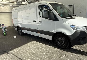 Mercedes-Benz Sprinter 218.000 km 15.990 &euro; Hanau 63452
