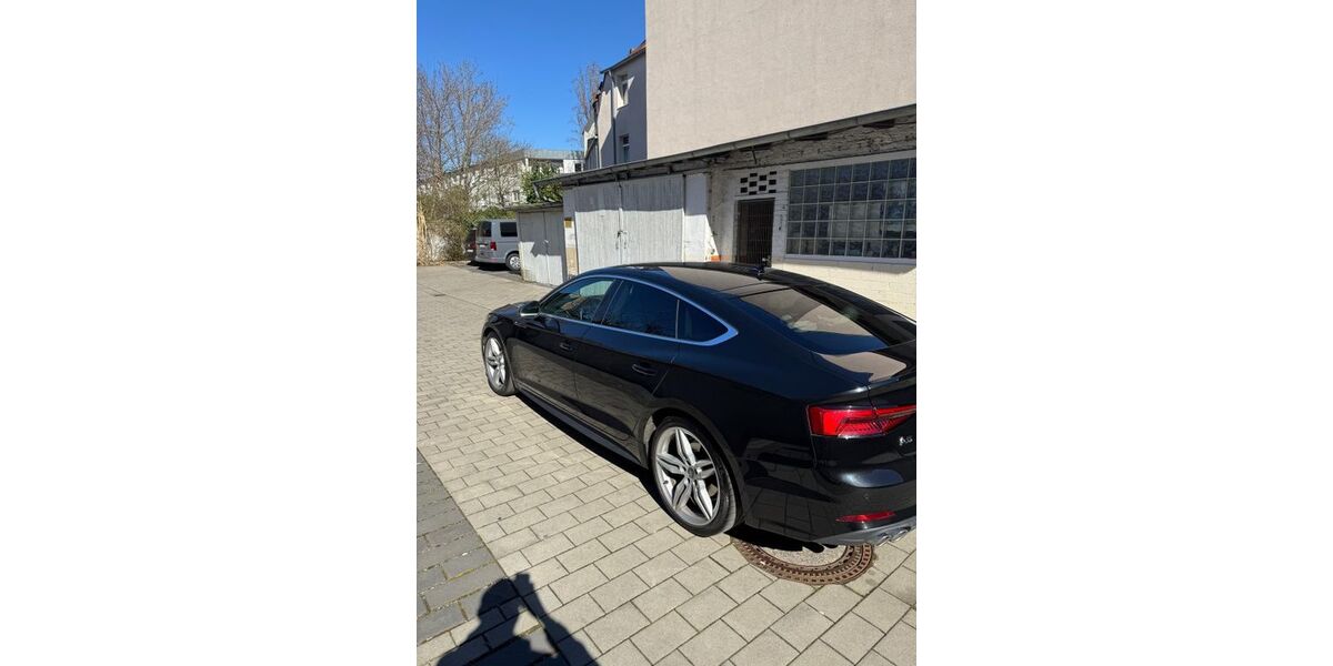 Audi A5 325.000 km 14.750 &euro; Frankfurt am Main 60594