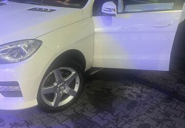 Mercedes-Benz ML 350 174.000 km 18.800 &euro; Bieber am Main 63073