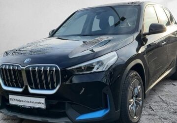 BMW iX1 7.513 km 32.966 &euro; Frankfurt 60314