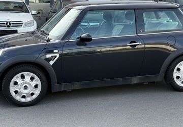Mini ONE 278.000 km 2.499 &euro; Frankfurt am Main 60314
