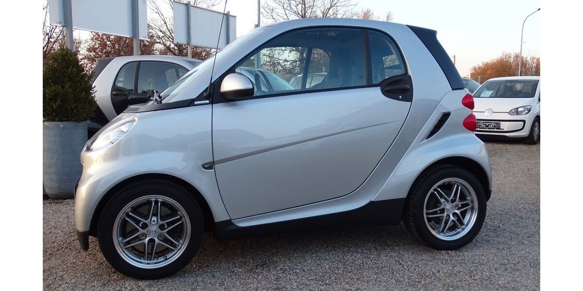 Smart ForTwo 67.500 km 5.990 &euro; Rodgau / Nieder-Roden 63110