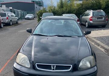 Honda Civic 244.000 km 3.999 &euro; Hanau 63457