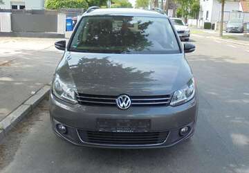 VW Touran 215.000 km 6.500 &euro; Hanau 63452