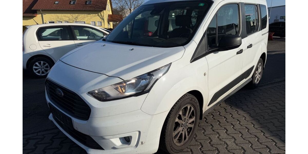 Ford Tourneo 99.000 km 14.999 &euro; Büdingen 63654