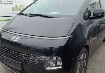 Hyundai STARIA 252.100 km 15.900 &euro; Hanau 63456