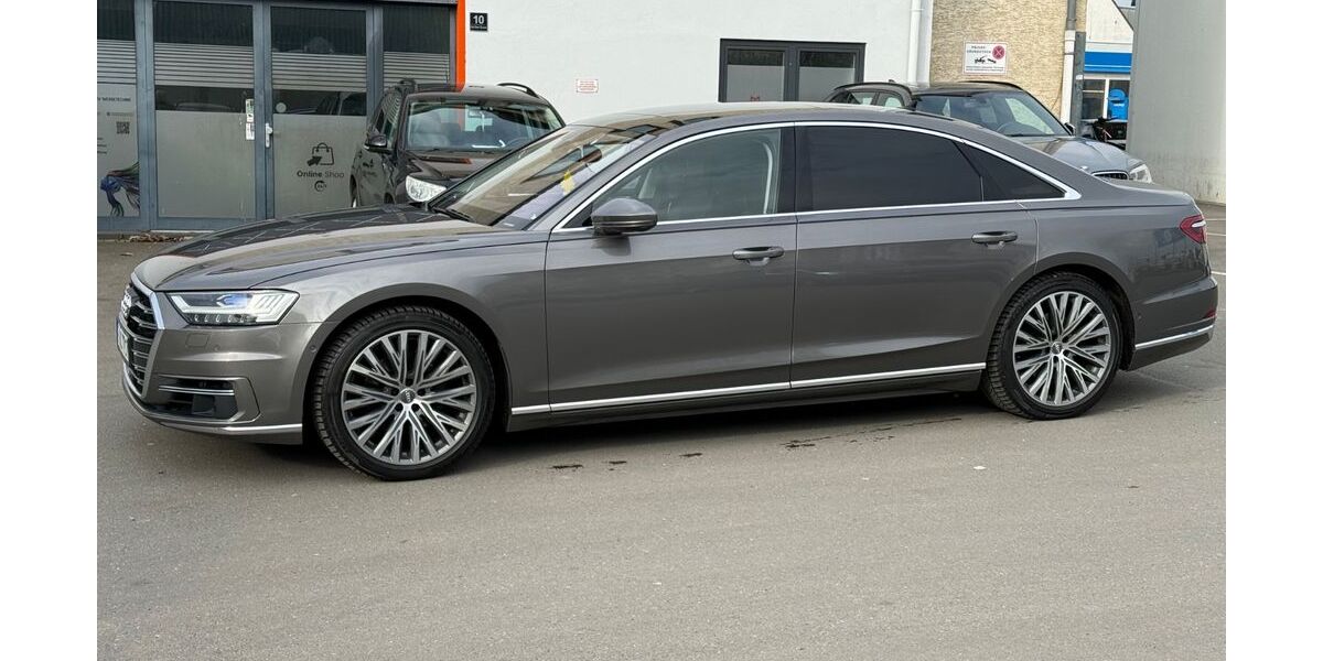 Audi A8 150.000 km 53.999 &euro; Frankfurt am Main 60314