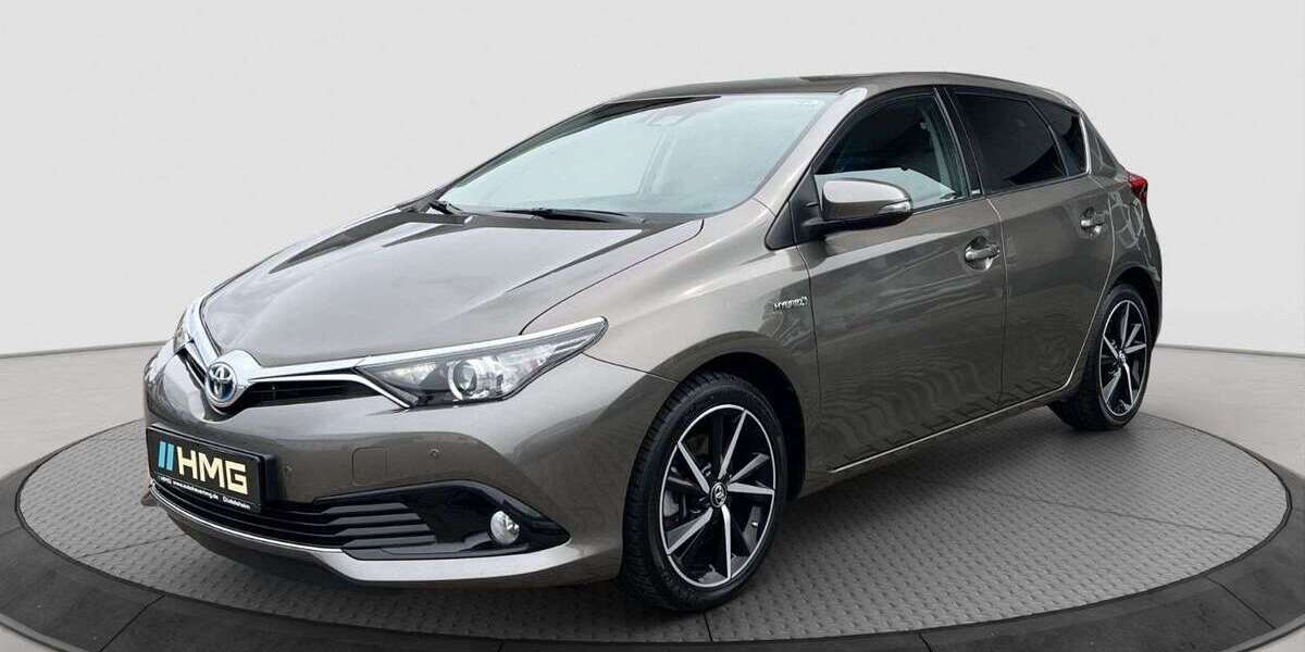 Toyota Auris 105.000 km 14.900 &euro; Büdingen-Düdelsheim 63654