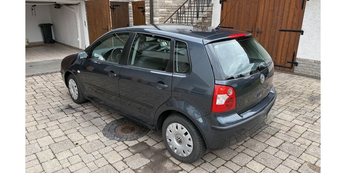 VW Polo 111.000 km 2.222 &euro; Krombach 63829