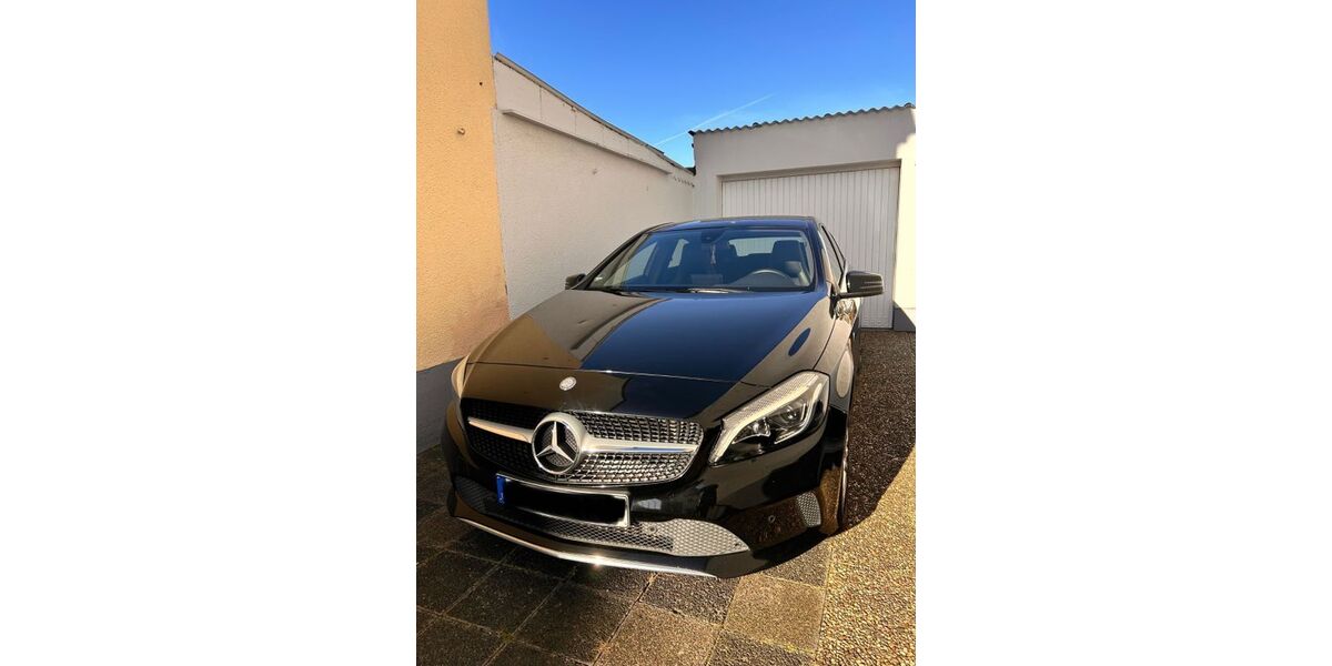Mercedes-Benz A 180 122.000 km 15.490 &euro; Dreieich 63303