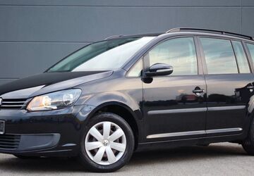 VW Touran 232.000 km 5.300 &euro; Bad Homburg 61350