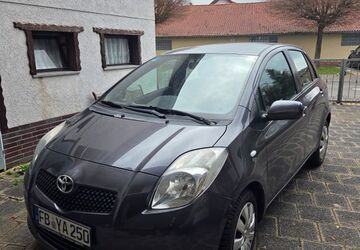 Toyota Yaris 166.000 km 4.200 &euro; Büdingen 63654