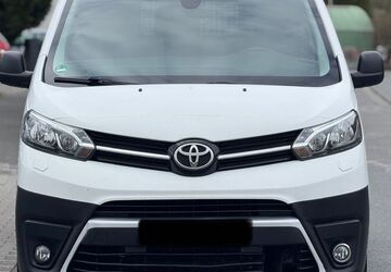 Toyota Proace (Verso) 179.000 km 10.450 &euro; Dieburg 64807