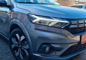 Dacia Sandero 5.400 km 16.899 &euro; Erlensee 63526