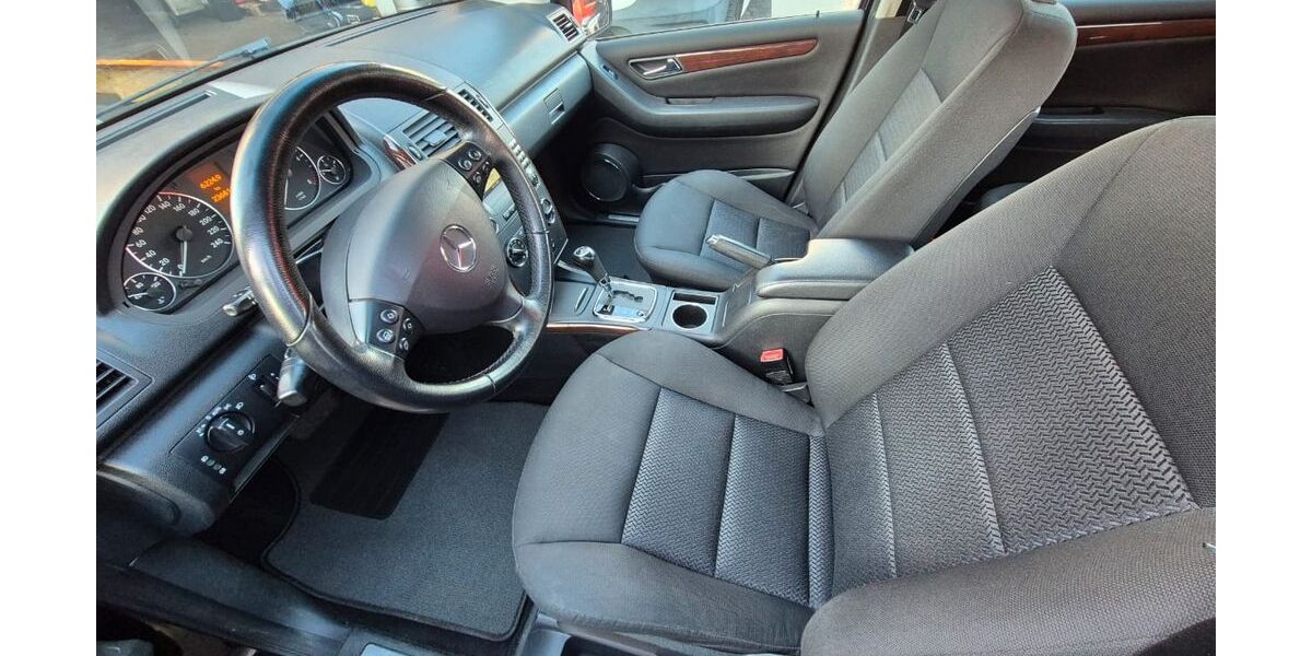 Mercedes-Benz A 180 236.810 km 3.300 &euro; Groß-Umstadt 64823