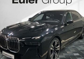 BMW 740 5.313 km 94.490 &euro; Frankfurt 60314