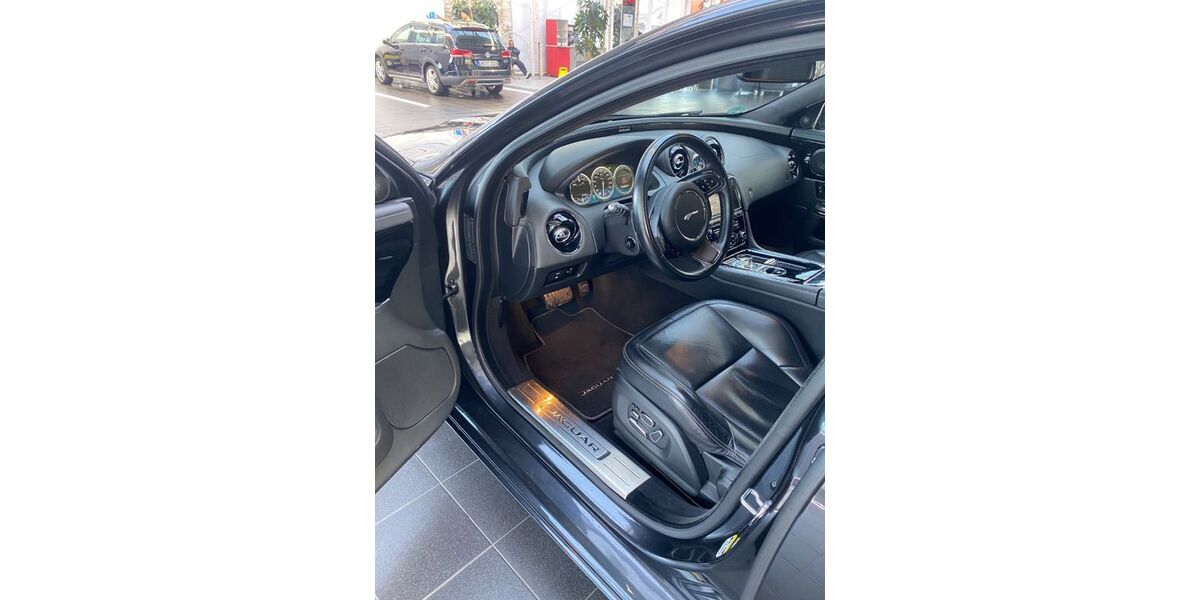 Jaguar XJ 190.000 km 18.850 &euro; Frankfurt am Main 60437