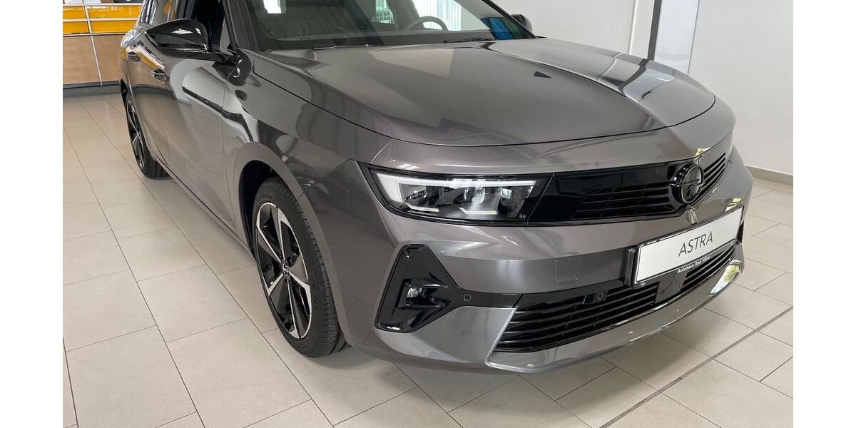 Opel Astra 8.000 km 23.900 &euro; Bad Vilbel 61118