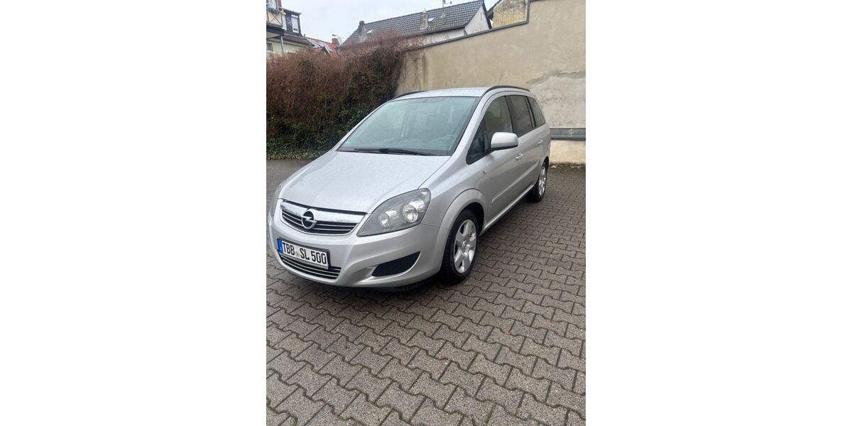 Opel Zafira 225.000 km 2.800 &euro; Hanau 63454