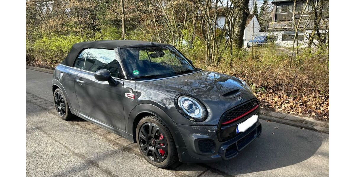 Mini John Cooper Works Cabrio 100.486 km 20.990 &euro; Dreieich 63303