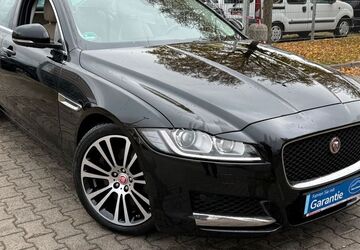 Jaguar XF 174.550 km 13.890 &euro; Offenbach 63071