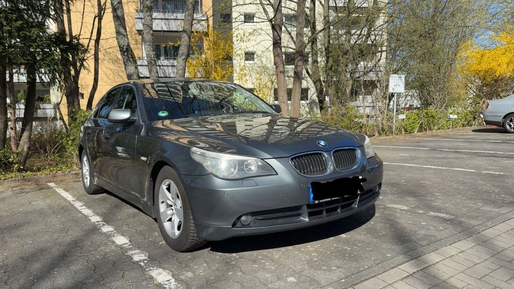 BMW 523 215.000 km 6.500 &euro; Bad Homburg 61350