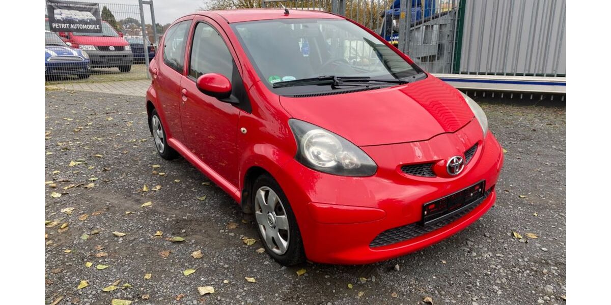 Toyota Aygo (X) 162.742 km 1.700 &euro; Büdingen 63654
