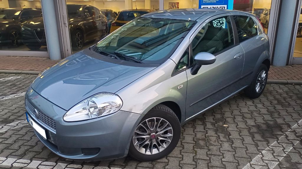 Fiat Grande Punto 97.891 km 2.890 &euro; Bad Homburg v.d.H. 61352