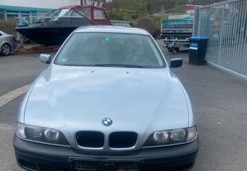 BMW 520 154.000 km 1.499 &euro; Hanau 63457
