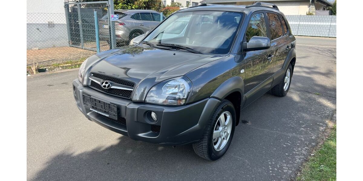 Hyundai TUCSON 157.000 km 6.690 &euro; STOCKSTADT 63811