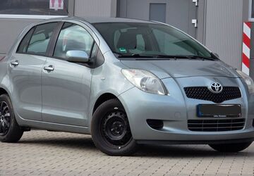 Toyota Yaris 175.800 km 4.480 &euro; Friedrichsdorf (10 Min. nördlich von Frankfurt/M) 61381