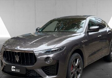 Maserati Levante 120.573 km 43.950 &euro; Frankfurt 60314